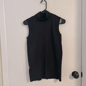 Like new turtle neck tank